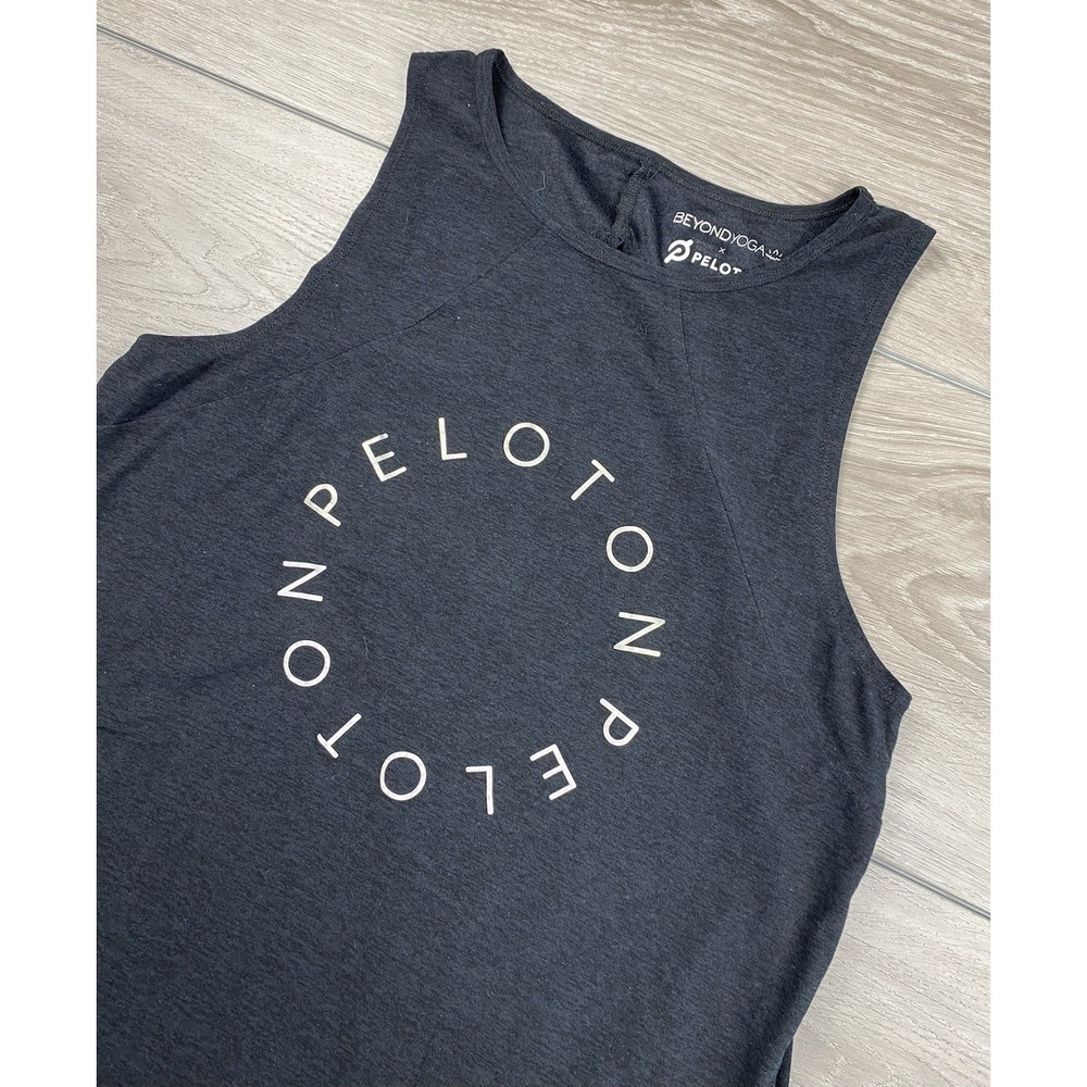 Beyond Yoga Peloton Women's Split Back Athletic Workout Tank Top Grey Medium
